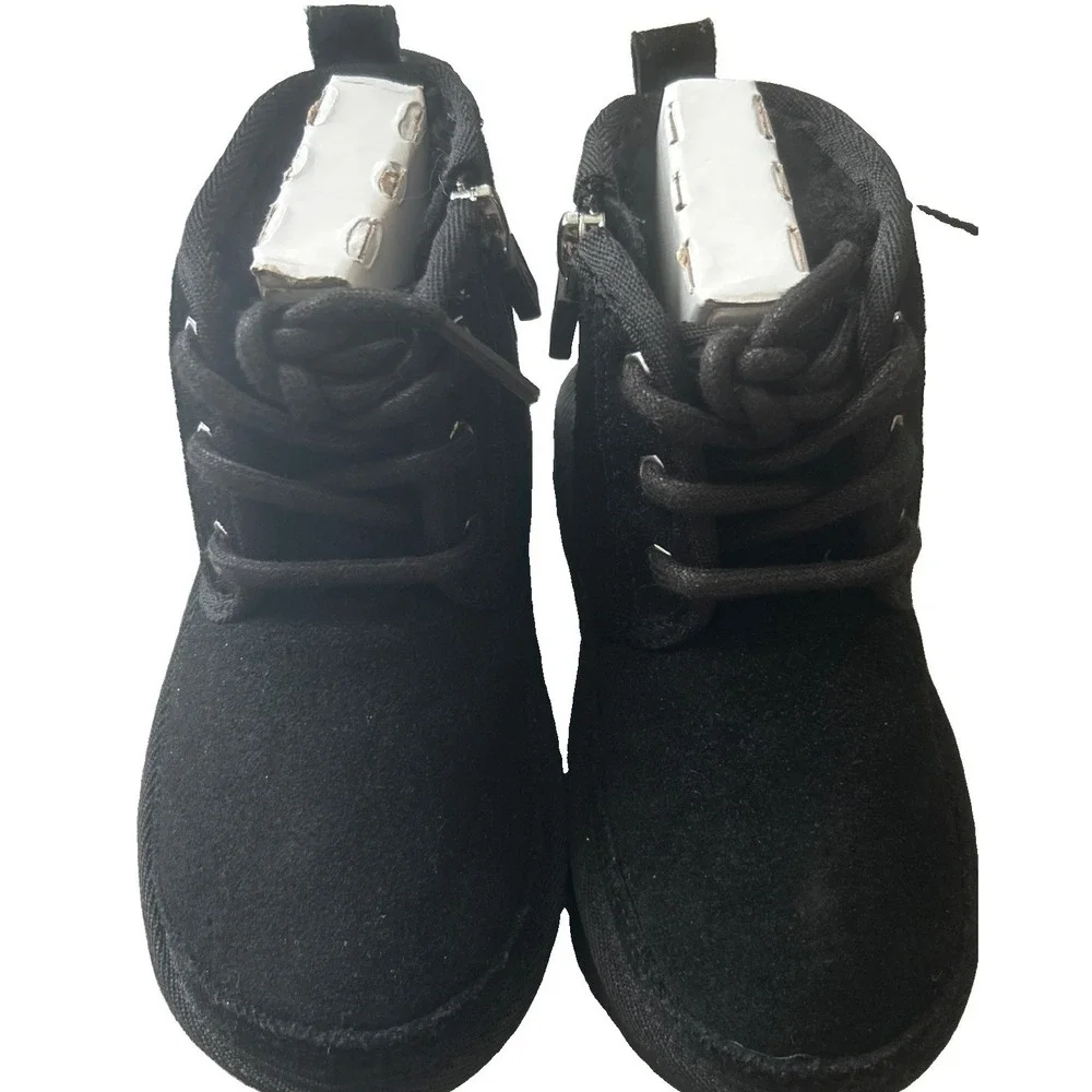 New UGG Neumel II Boot Kids US 9 Black Suede Chukka Zip Lace Up